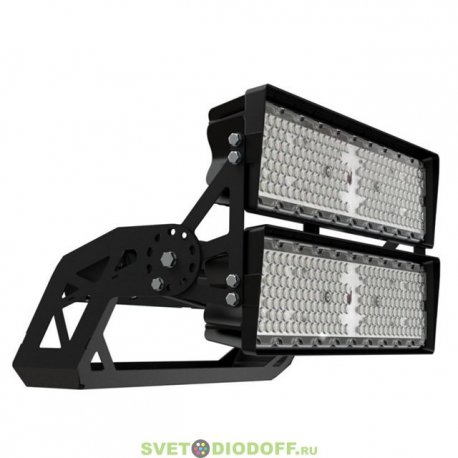 Мощный светодиодный прожектор Плазма Про 600Вт, 82200Лм, CRI70, 5000К Яркий дневной, оптика 8°, IP66/IP67