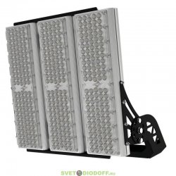 Светодиодный прожектор для спортивных объектов, портов и тд Плазма 750 LV CRI80 , 750Вт, 111600Лм, 5000К, оптика 80х30°