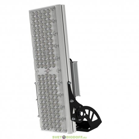 Светодиодный прожектор для спортивных объектов, портов и тд Плазма 300 LV CRI80 , 300Вт, 43700Лм, 5000К, оптика 25°