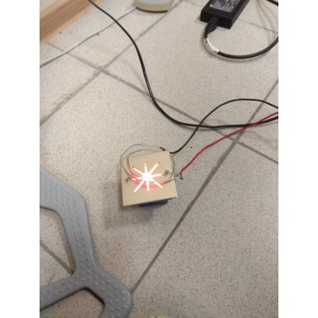 Светодиодный светильник встраиваемый в стену В01(звездочка красная) 3,5W AC220V 70х70мм IP67